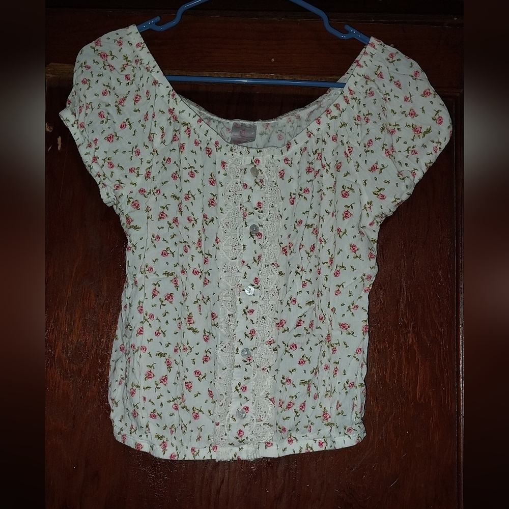 💚 3 For $15 Chic Floral Lace Blouse